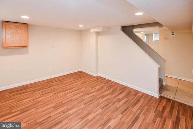 Building Photo - 4773 Elison Ave