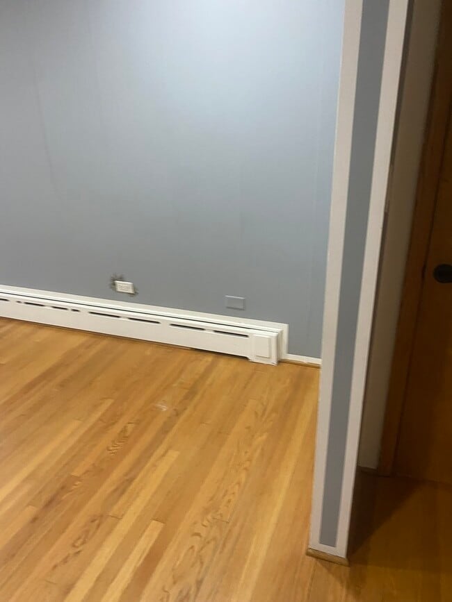 Building Photo - 156 Park Pl