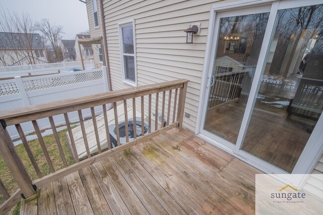 Building Photo - 21 Robin Ridge Ct