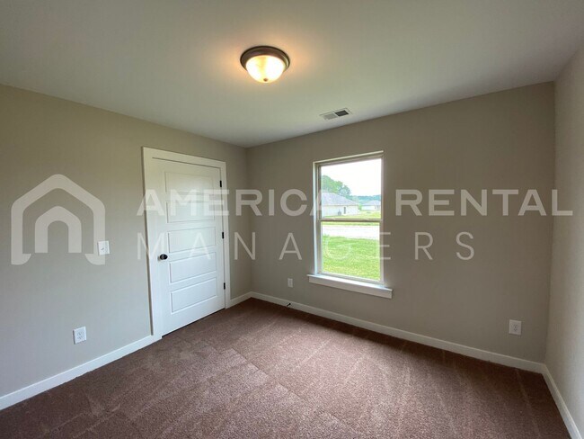 Building Photo - Home for Rent in Talladega, AL!!!