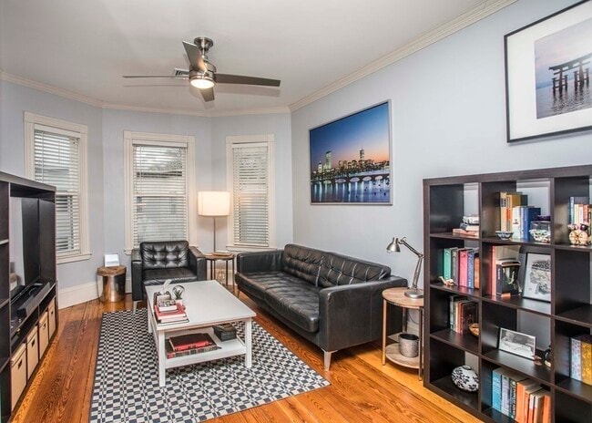 Building Photo - 633 Dorchester Ave