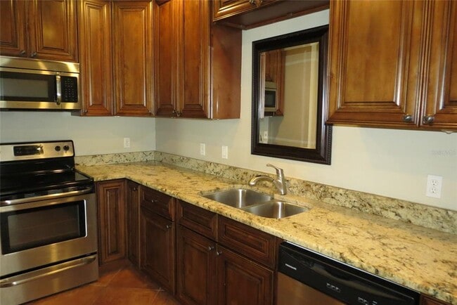 Building Photo - 11521 Innfields Dr