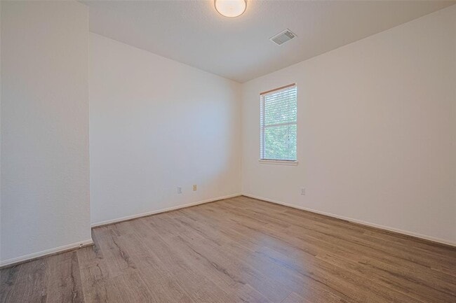 Building Photo - 3630 Shady Grove Dr