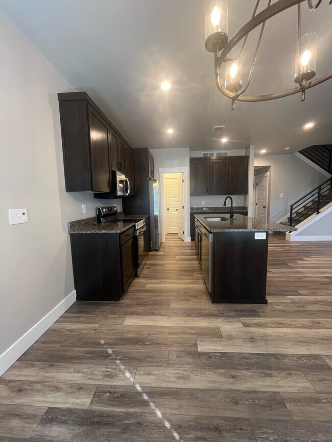 Building Photo - 1382 Pinecrest Trl