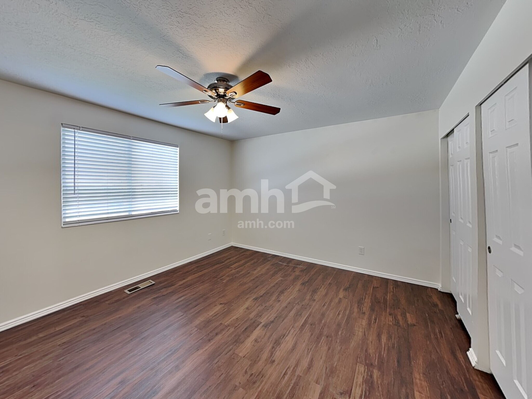 Building Photo - 514 W 150 S