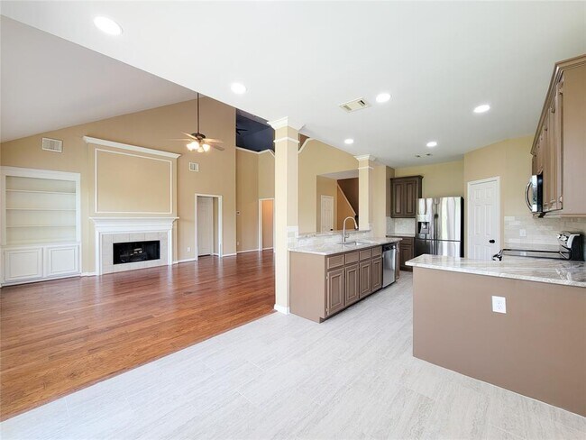 Building Photo - 21122 Golden Sycamore tr