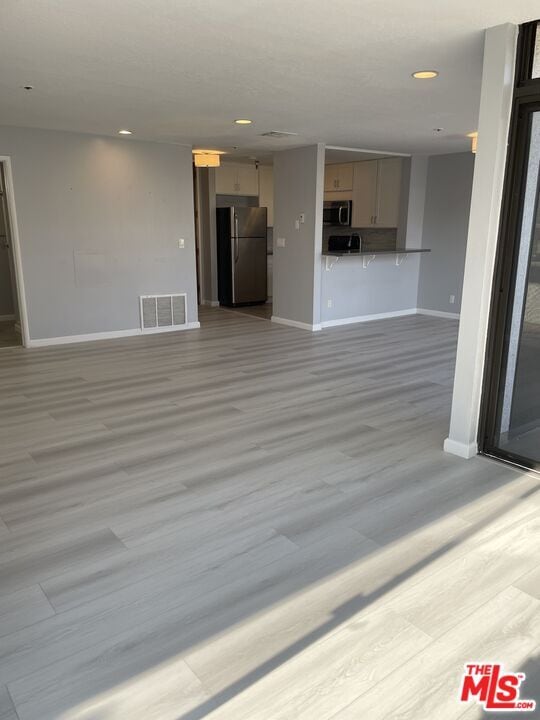 Building Photo - 121 S Hope St