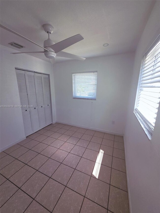 Building Photo - 9971 Dominican Dr