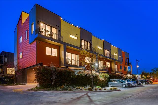 Building Photo - 410 Melba St