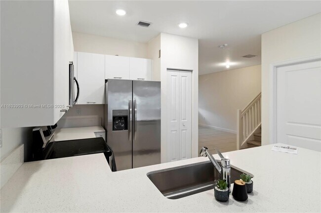 Building Photo - 12917 NW 23rd Pl