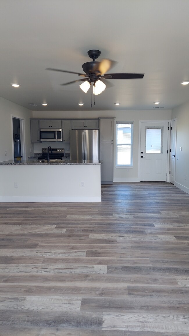 Building Photo - 1707 Soaring Ct