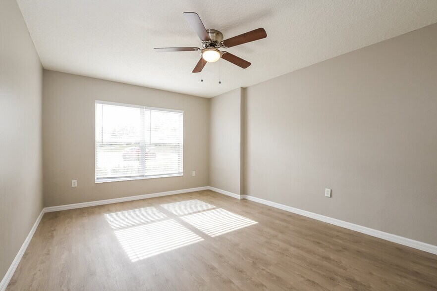 Building Photo - 315 Windridge Pl