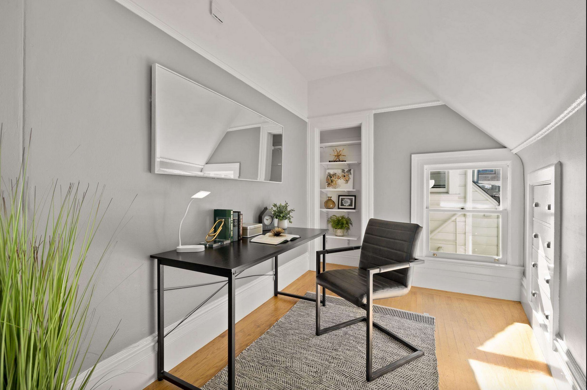 Bonus small office - 607A Frederick St