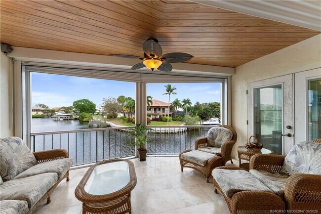 Primary Photo - 3901 SE St Lucie Blvd