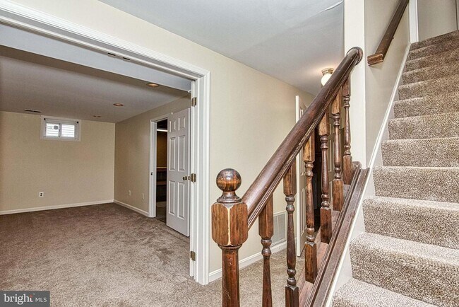 Building Photo - 2205 Cedar Mill Ct