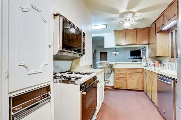Building Photo - 4145 Sarong Dr