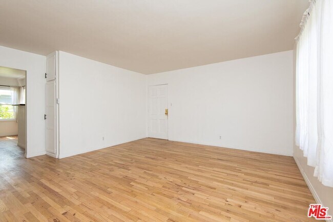 Building Photo - 1133 26th St