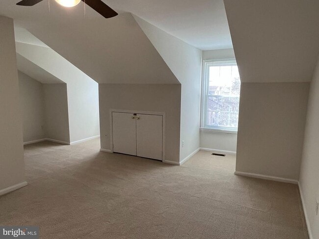 Building Photo - 6015 Netherton St