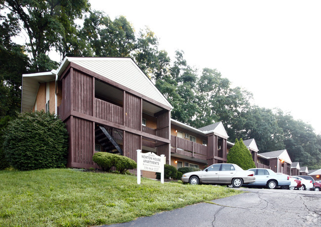 Primary Photo - Newton House Apartments