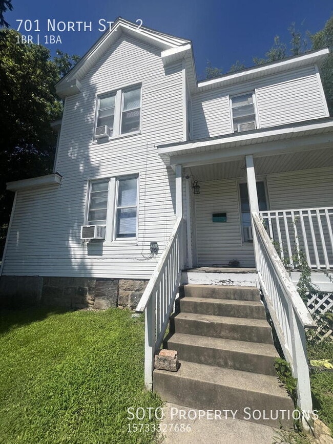 Building Photo - 701 North St