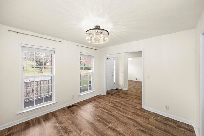 Building Photo - 7028 Sugarplum Rd