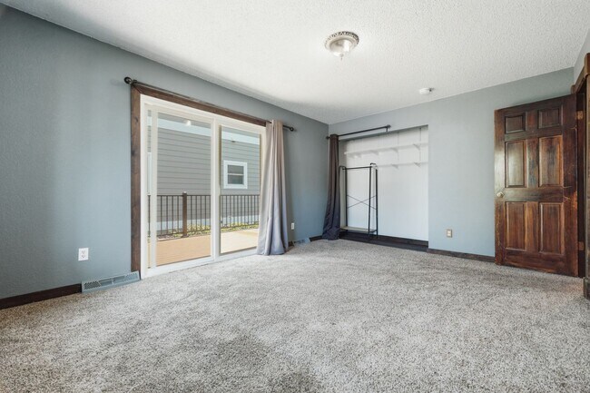 Building Photo - 3137 W 20th Ave