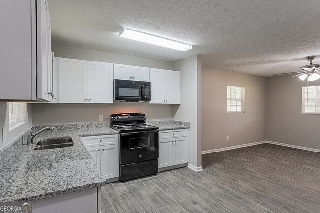 Building Photo - 200 Dodd St