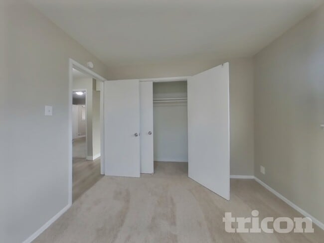 Building Photo - 1952 S Tennyson St