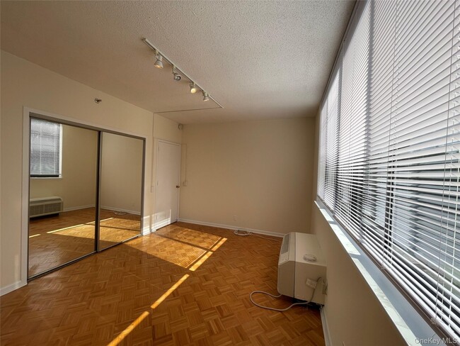 Building Photo - 50 E Hartsdale Ave