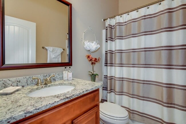 Building Photo - 4717 Southwind Rd