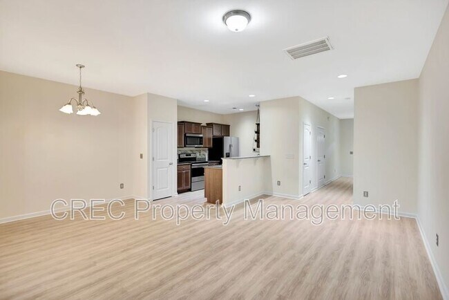 Building Photo - 140 Buchanan Cir