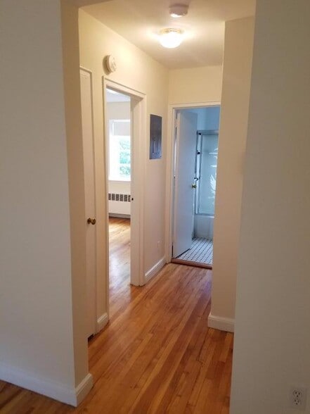 Building Photo - 80 St Paul St