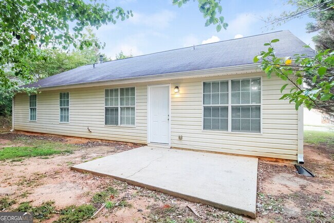 Building Photo - 6165 Leverett Dr