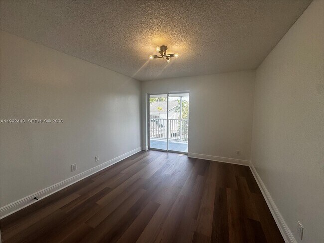 Building Photo - 5720 Rock Island Rd