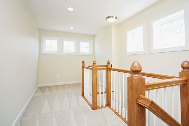 Building Photo - Dog-Friendly Brookwood Home Near UVA Medical Center & Downtown