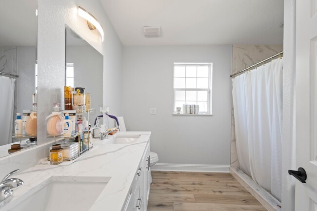 Building Photo - Single family for rent located in North Po...