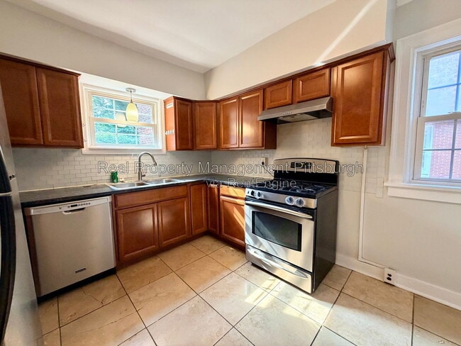 Building Photo - 113 Bayard Pl