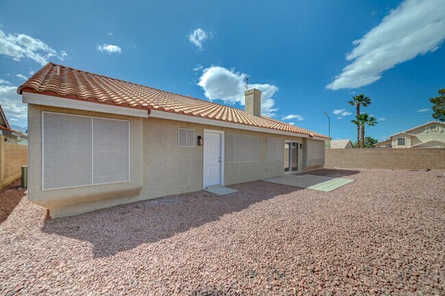 Building Photo - Remodeled Single Story, 4 Bedroom Home in Desert Shores
