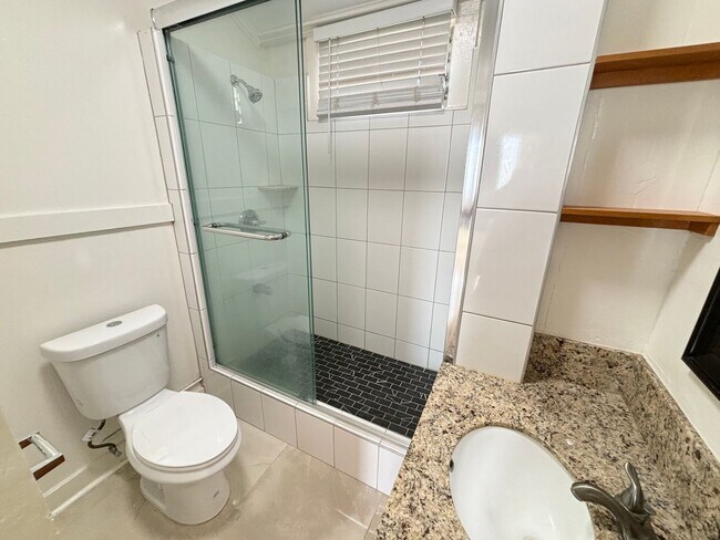 Building Photo - 3429 Wela St