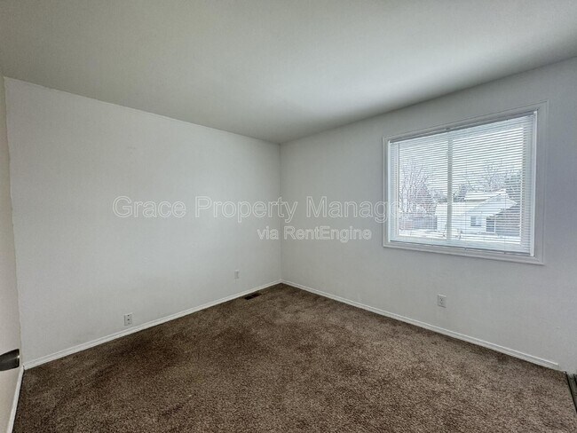 Building Photo - 16967 E Tufts Pl