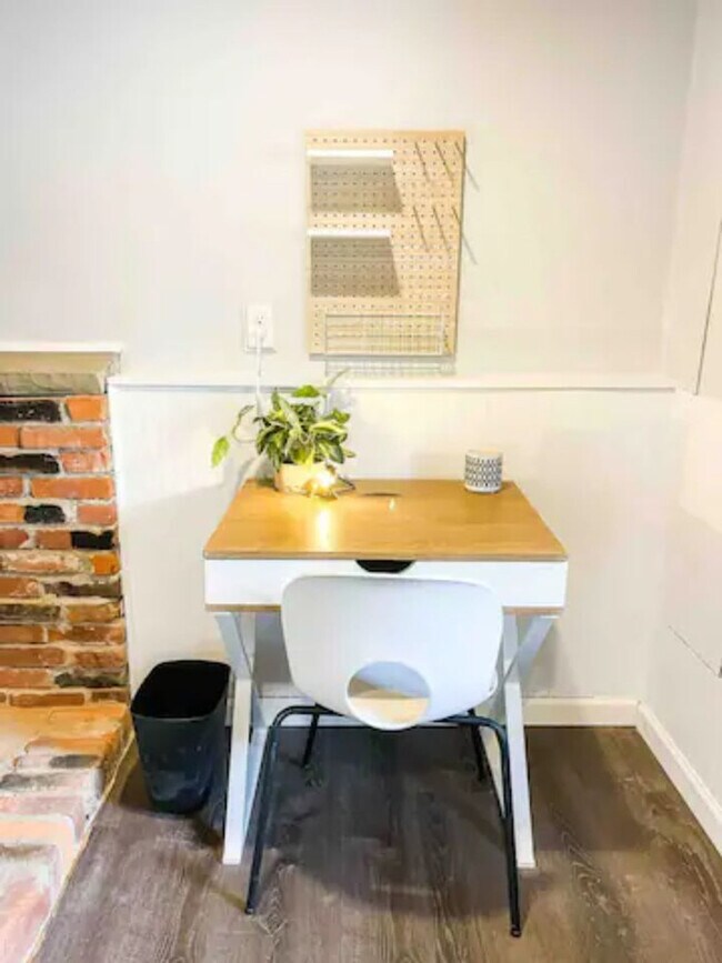 Building Photo - 57 Curt Blvd