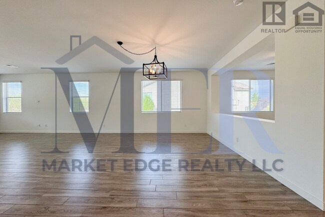 Building Photo - 2Bed/2Bath Gated Turnkey Home in Wickenburg! Ready for Immediate Move-In! -- 4 CAR GARAGE!