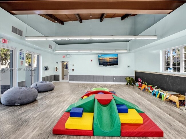 Building Photo - 20780 NE 32nd Ave