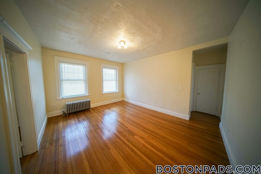 Building Photo - 726 Washington St