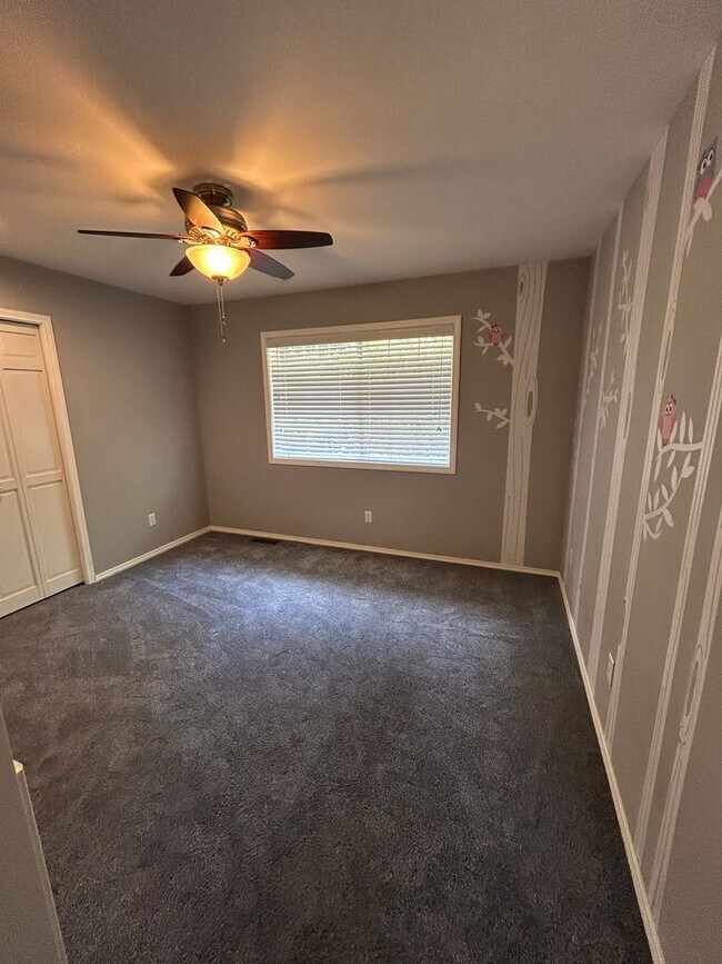 Building Photo - For Rent – Stunning 4-Bedroom NW Contempor...