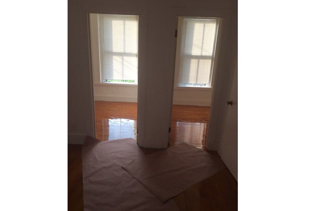Building Photo - 4 Adella Pl