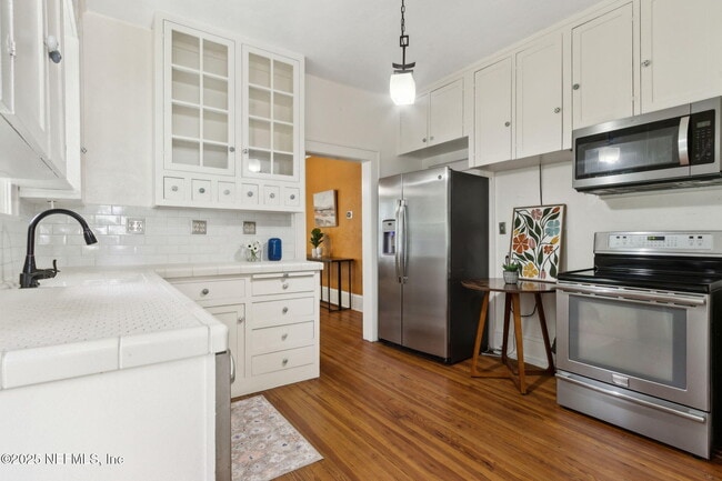 Building Photo - 3655 Walsh St