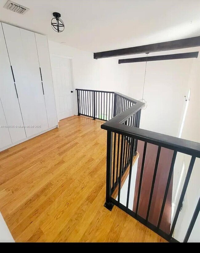Building Photo - 9995 NW 51st Terrace