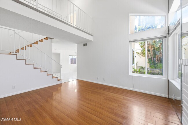 Building Photo - 1425 Clayton Way