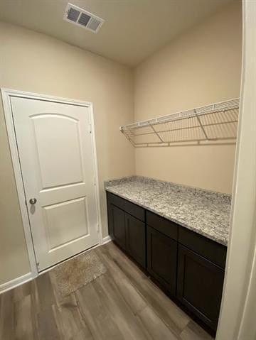 Building Photo - 200 Lake Rdg